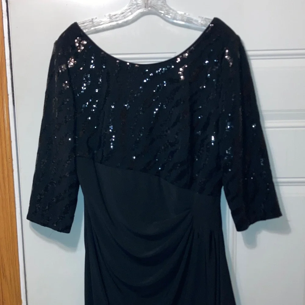 Alex Evenings sophisticated black